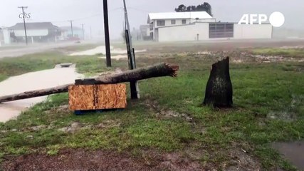 Hanna se degrada a tormenta tropical al pasar por un Texas doblegado por la pandemia