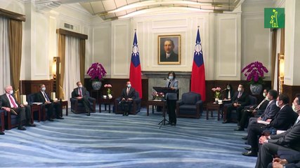 Secretario de Salud estadounidense elogia la democracia de Taiwán en histórica visita