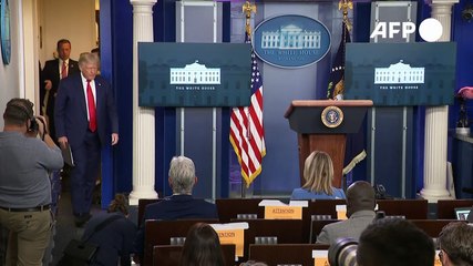 Trump envía mensajes contradictorios sobre la pandemia y se presenta como una víctima