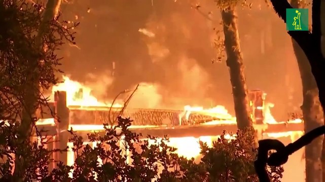 Más evacuaciones ante avance de incendios forestales en California