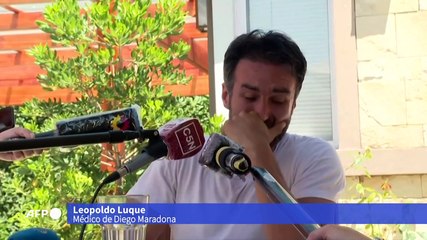 Médico de Maradona investigado por negligencia en la muerte del ídolo