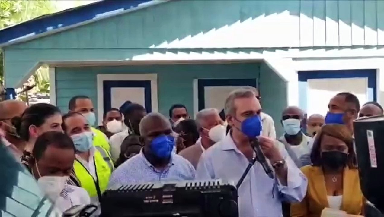 Abinader presentó el programa "Dominicana se reconstruye" a los habitantes de Los Guandules en San Pedro de Macorís