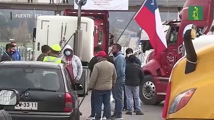Camioneros cortan vías en primer día de paro indefinido contra violencia en Chile