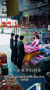 The girl was looked down upon by her snobbish in-laws and suffered a lot of injustice. She signed the divorce agreement in a cool way. Three top men and her brothers recognized her and returned her to a wealthy family...