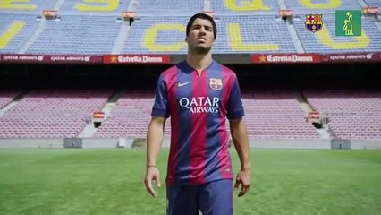 Suárez posa con su familia y amigos en su despedida del Camp Nou