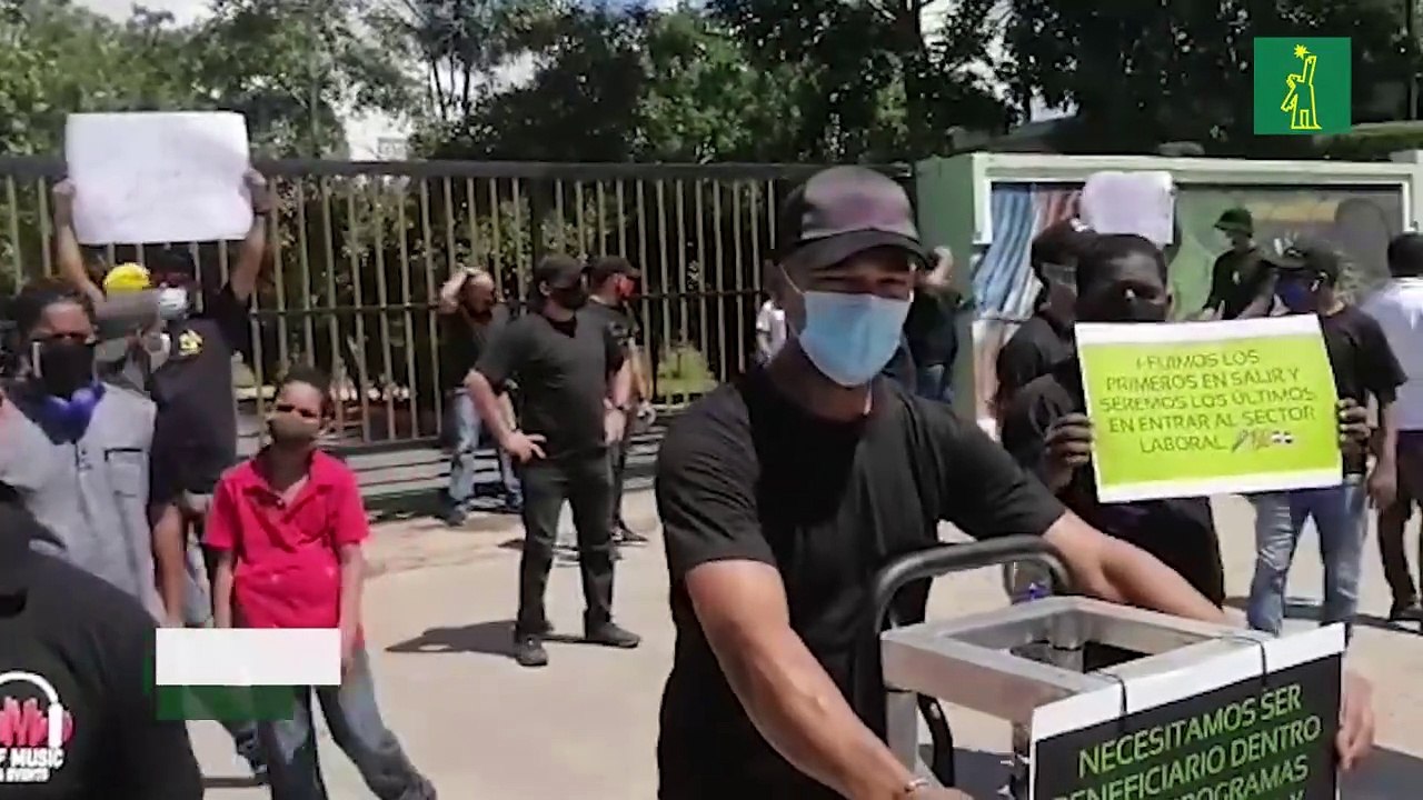 Técnicos de espectáculos dicen que están quebrados y claman ayuda del Gobierno