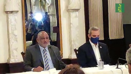 Gobierno firma acuerdo con medios de comunicación para transmitir año escolar