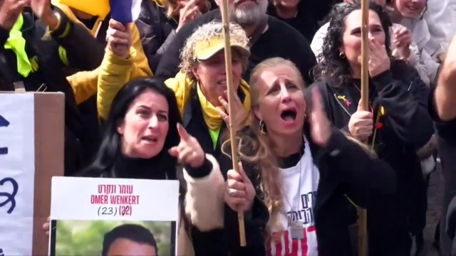 Hamas liberta mais seis reféns; Israel atrasa libertação de prisioneiros palestinos