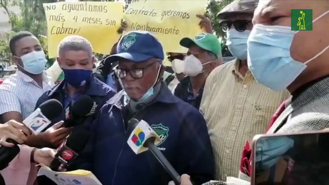 Profesionales agropecuarios reclaman frente al Congreso Nacional el cese de las cancelaciones injustificadas