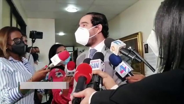 Legisladores a favor de que se le permita a la población transitar en sus vehículos sin ser apresados durante toque de queda