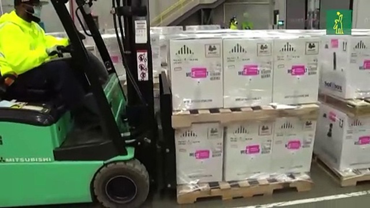 EEUU inicia vacunación contra covid-19, mientras Francia lanza test masivos