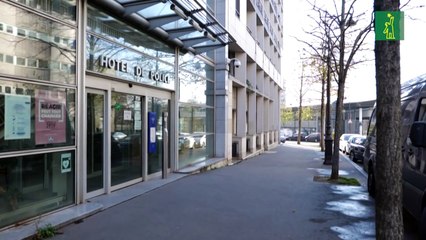 Cuatro policías inculpados por golpear a un hombre negro en Francia