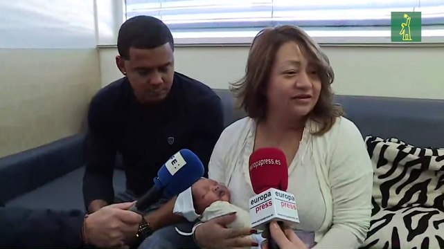 Carlos Dariel y Ariadna, primeros bebés del año en España
