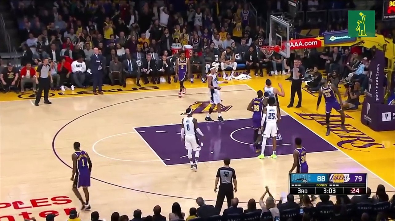 Markelle Fultz destacó en la victoria de Orlando sobre los Lakers