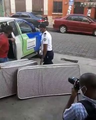 Llevan Colchones a presos