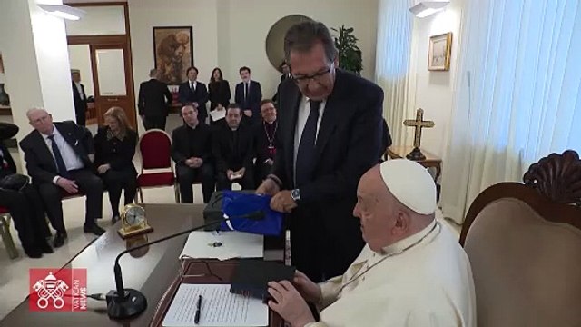 El Papa ha sufrido una crisis asmática este sábado y se le ha realizado una transfusión