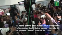 Guaidó es recibido con una paliza de oficialistas al aterrizar en Caracas