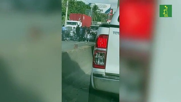 Accidente de tránsito en el kilómetro 18 de la Autopista Duarte
