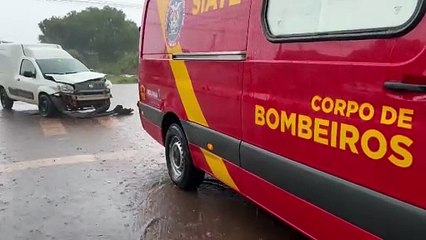 Jovem fica ferido após acidente no Bairro Interlagos