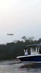 Al menos dos personas mueren en accidente de vuelo acrobático