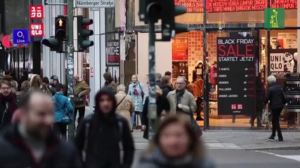 Bruselas apunta al coronavirus como riesgo económico, pero mantiene previsión
