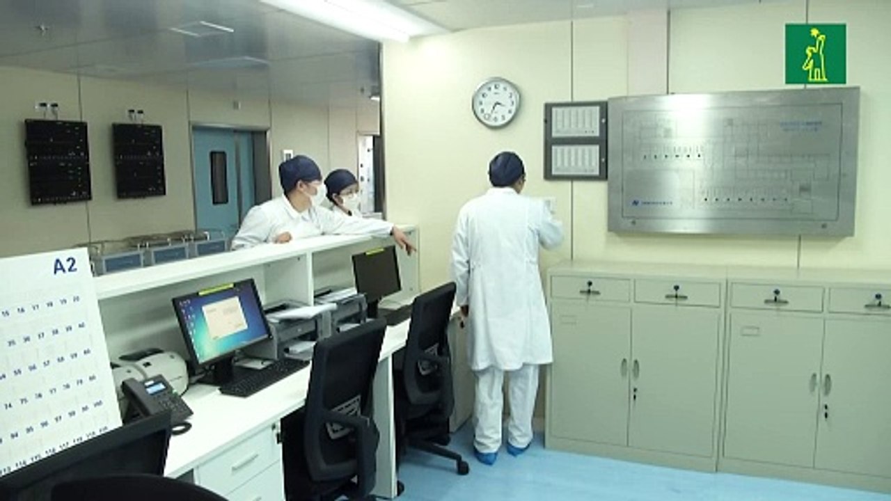 En un hospital de Shanghai, cóctel de tratamientos para combatir el coronavirus