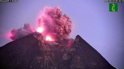 Erupción del volcán Merapi en Indonesia