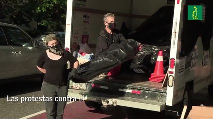 Masivo cortejo fúnebre a la Casa Blanca en protesta por manejo de COVID-19