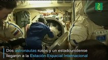Equipo de astronautas llega a la ISS a pesar del COVID-19