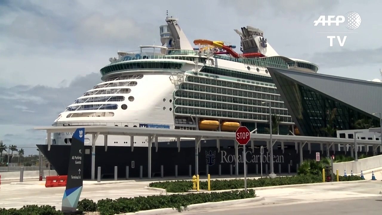 Aparentes suicidios y una huelga de hambre en cruceros varados con tripulantes a bordo en Miami