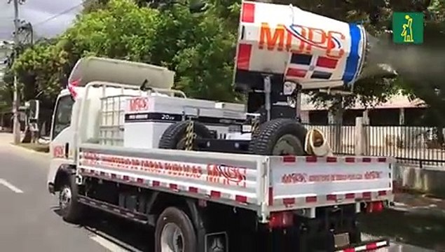 Ministerio de Obras Públicas prueba equipos de fumigación