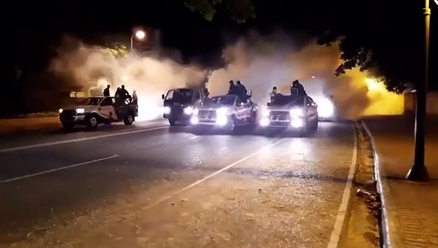 Gonzalo Castillo junto a su equipo de @Helidosa y el ex-alcalde Walter Musa, realizaron una jornada de fumigación