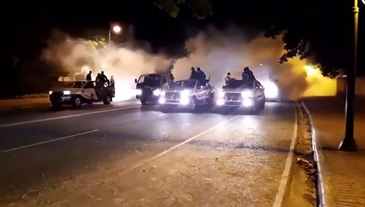 Gonzalo Castillo junto a su equipo de @Helidosa y el ex-alcalde Walter Musa, realizaron una jornada de fumigación