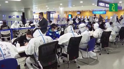 China afirma tener menos de 1.300 contagiados "activos" de coronavirus