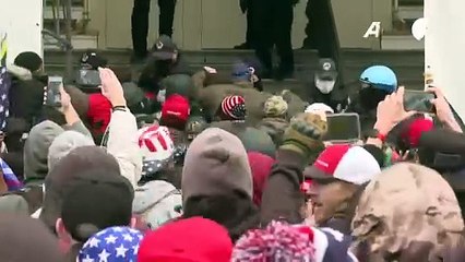 Congreso de EEUU en receso de emergencia por irrupción de manifestantes pro-Trump