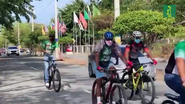 Grupo de ciclistas entregan carta al Congreso y a la Alcaldía del Distrito Nacional para solución definitiva de los residuos sólidos