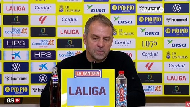 Flick y la ausencia de Dani Olmo en el XI titular