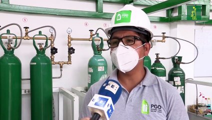 Trece amigos le dan oxígeno a las víctimas de covid en Perú