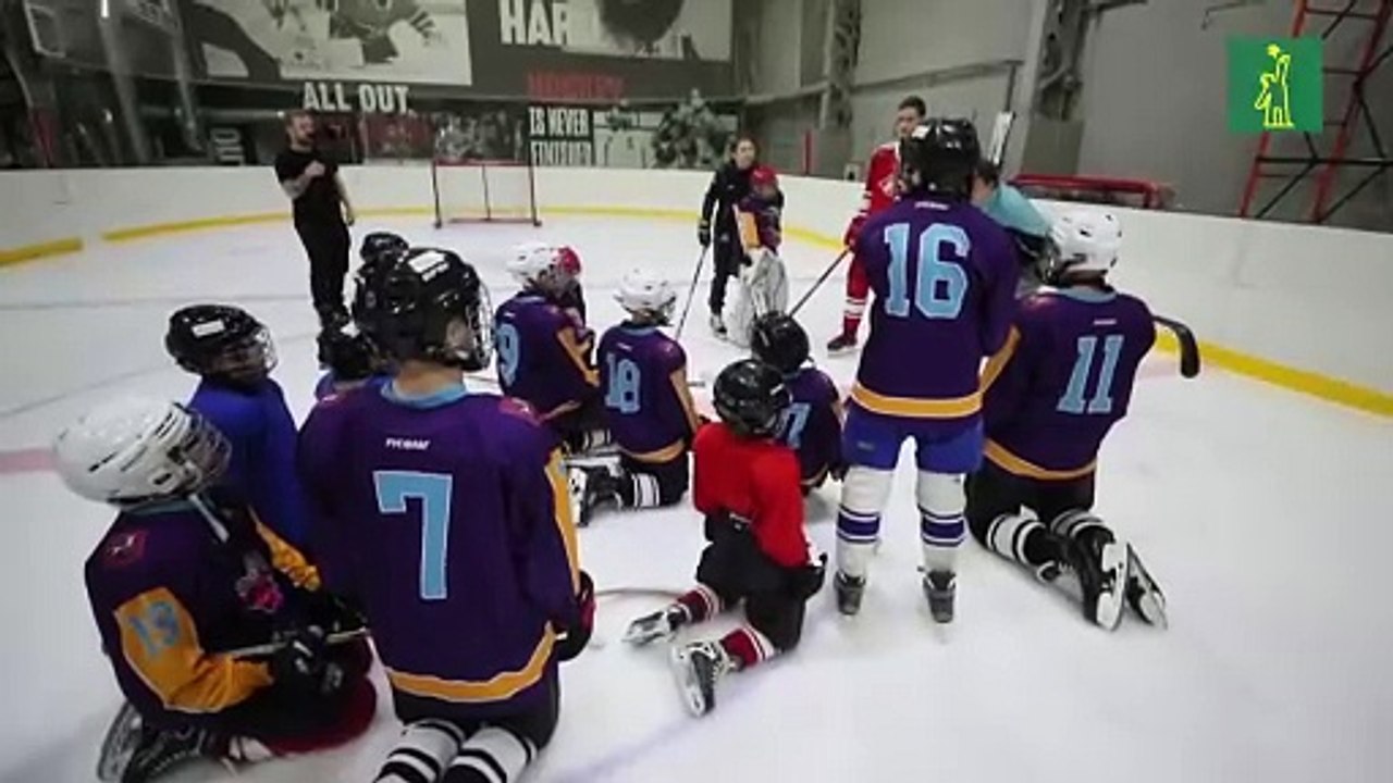 Es posible jugar a hockey sobre hielo solo con el oído
