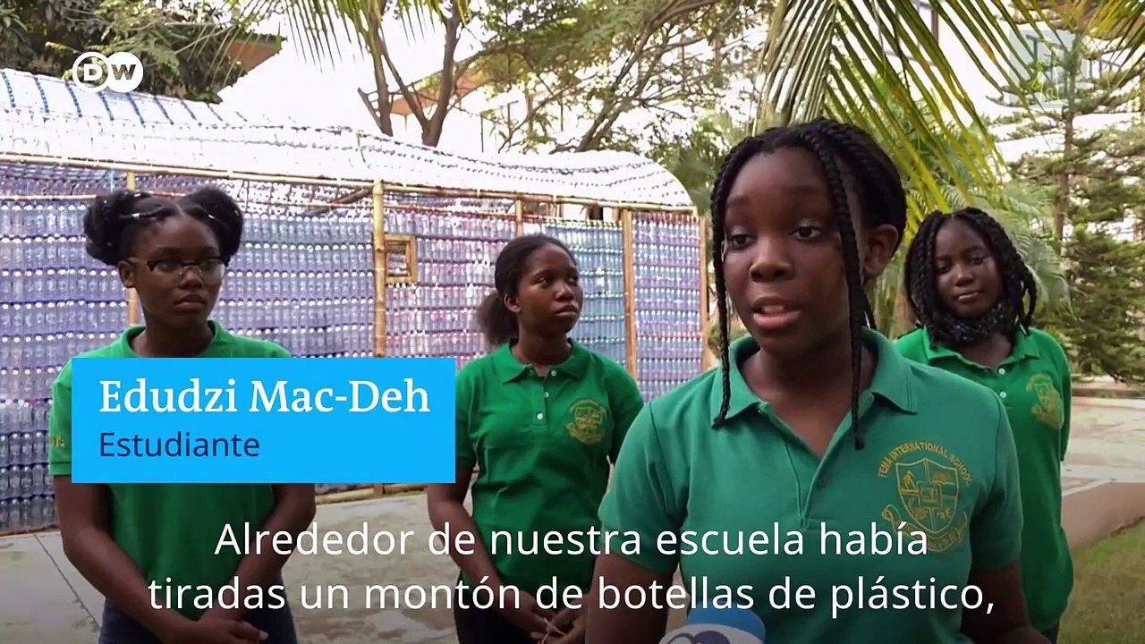 Sin desperdicio: Casa de botellas de plástico