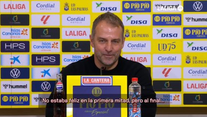 Flick: "Estoy contento con los tres puntos, seguimos líderes, pero no tanto con nuestra actuación"
