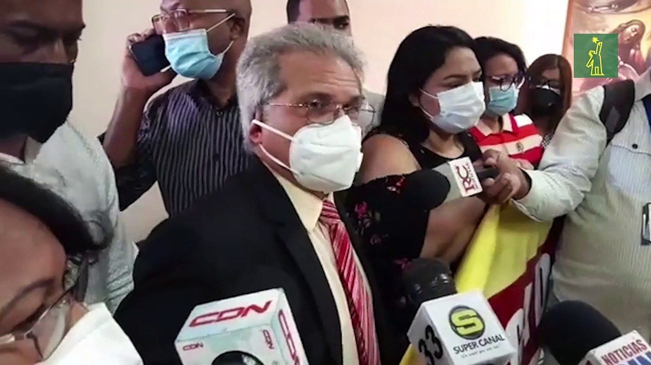 Colegio Médico realiza huelga de hambre en Salud Pública por médicos cancelados.