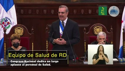 Congreso Nacional dedica un largo aplauso al personal de salud