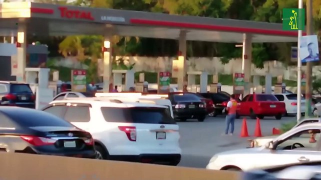 Estaciones de combustibles registraron este viernes un flujo considerable de conductores