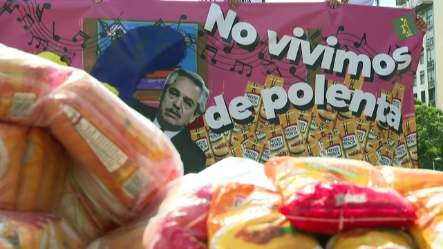 Manifestantes en Argentina reclaman subsidios alimentarios