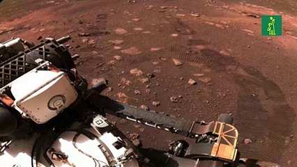 El explorador Perseverance recorre sus primeros metros en Marte.