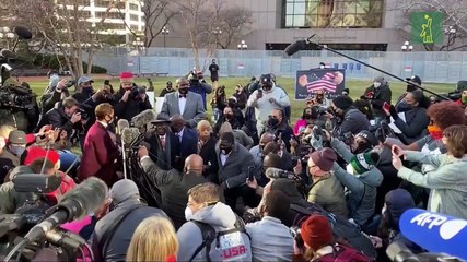 El inicio del juicio del caso de George Floyd sienta a EE.UU. en el banquillo