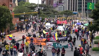 Alcaldesa de Bogotá lamenta jornada “trágica y dolorosa” mientras siguen protestas en Colombia