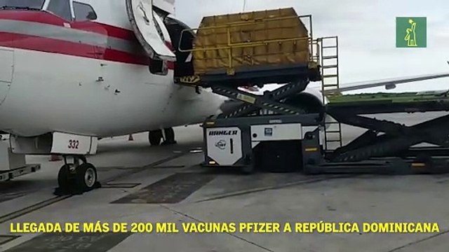 Llegada de más de 200 mil vacunas Pfizer a República Dominicana.