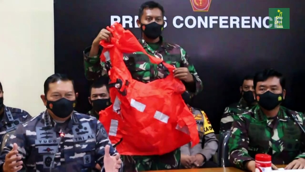 Indonesia encontró el submarino desaparecido con sus 53 tripulantes muertos